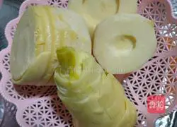 Illustration of authentic braised bamboo shoots in oil 12