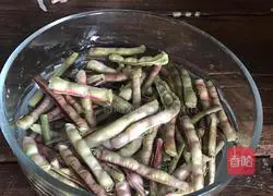 Illustration of how to make fried beans 2