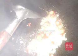 Illustration of how to make stir-fried lettuce 3