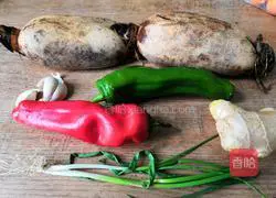 Colorful fragrant lotus root recipe illustration 1