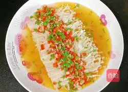 Illustration of how to make enoki mushrooms with chopped pepper 11