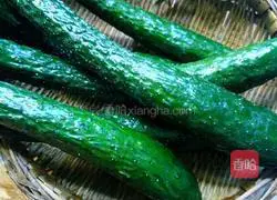 Pictures of how to make pickled peppers and cucumbers 2