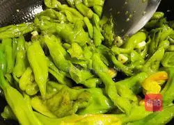 Illustration of how to make fish-flavored green pepper 10