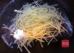 Illustration of how to make cold shredded potatoes 6