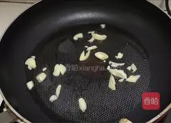 Illustration of how to make cucumber and potato shreds 4