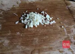 Illustration of how to make salted cabbage 1