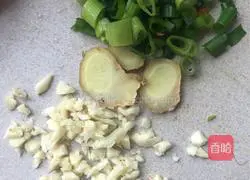 Illustration of how to make hot pepper dried tofu 4