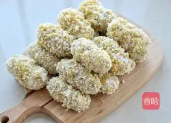 Illustration of how to make crispy taro rolls 10