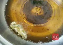 Illustration of how to make fried toon fish 11