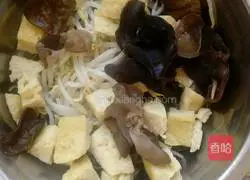 Illustration of how to make homemade cold skin 9