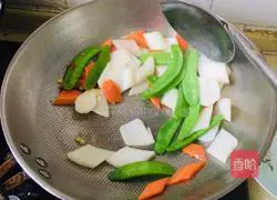 Illustration of how to make fried yam with snow peas 5