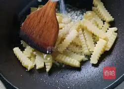 Illustration of Spicy Spicy Potatoes 7