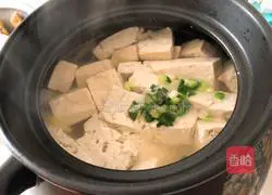 Illustration of how to cook tofu in a casserole 6