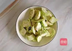 Home-cooked food Illustration of how to cook Di Sanxian 3