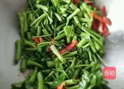 Home-style water spinach recipe 4