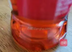 Meijia soy sauce mixed with three Illustration of how to make silk 3