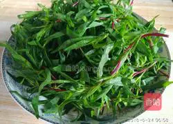 Illustration of how to steam vegetables (broom seedlings) 1