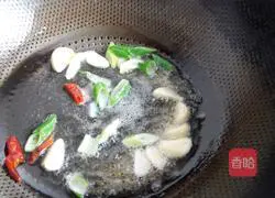 Illustration of how to stir-fry eggplant 4