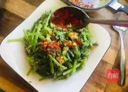 Illustration of how to make steamed chrysanthemum chrysanthemum mixed with soy sauce 7