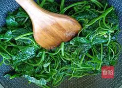 Illustration of how to make stir-fried sweet potato tips 5