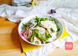 Illustration of how to make fried lotus root slices with green pepper 15