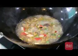  Illustration of how to make eight-treasure tofu in stone pot 7