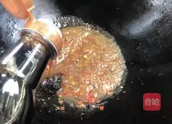 Illustration of how to make cold Thousand Shreds of Silk 11