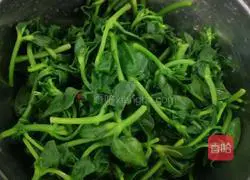 Illustration of how to make cold Tianqi vegetables 18