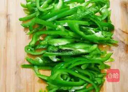 Illustration of how to make fried mushrooms and peppers 3