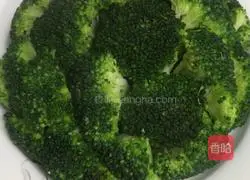 Illustration of how to make oil-consuming broccoli 8