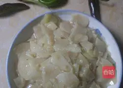 Illustration of how to make potato slices 15