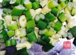 Illustration of how to make cold kohlrabi silk 1