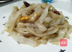 Illustration of how to make stir-fried noodles with eggs and bean sprouts 7