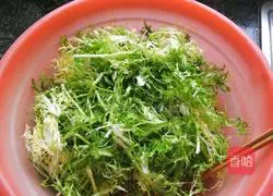 Illustration of how to make cold chrysanthemums 1