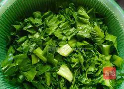 Illustration of how to make garlic braised vegetables 2