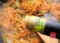 Illustration of how to stir-fry carrots 8