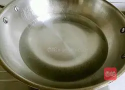 Illustration of how to mix Enoki mushrooms 3