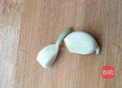Illustration of how to make stir-fried dried tofu with leeks 4