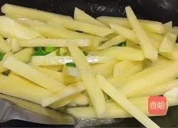 Illustration of making sauce-flavored potatoes 4