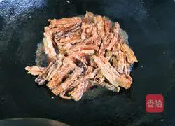 Illustration of how to cook deer tendons with green onion 6