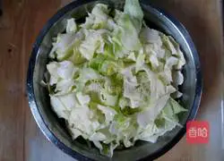 Illustration of how to make cold kohlrabi 1