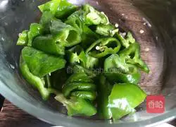 Illustration of home-style three delicacies 4