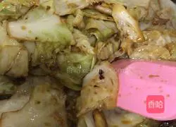 Illustration of making cabbage in oyster sauce 9