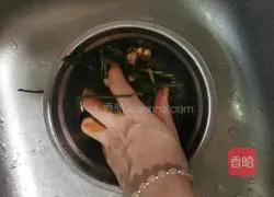 Illustration of how to make cold onions 12