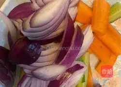 Illustration of how to make pickled pepper and chicken feet 6