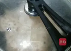 Stir-fry Lotus root recipe illustration 7