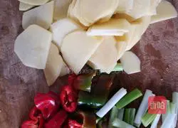 Illustration of how to make vegetarian fried potato slices 3