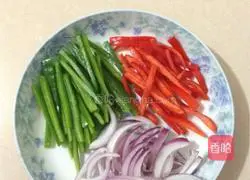 Illustration of how to make spicy fried rice cake 1