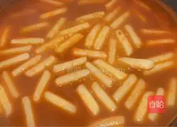 Illustration of how to make spicy rice cake 8