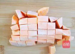 Illustration of how to make sweet potatoes and braised mushrooms 1